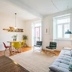 Art Apartment