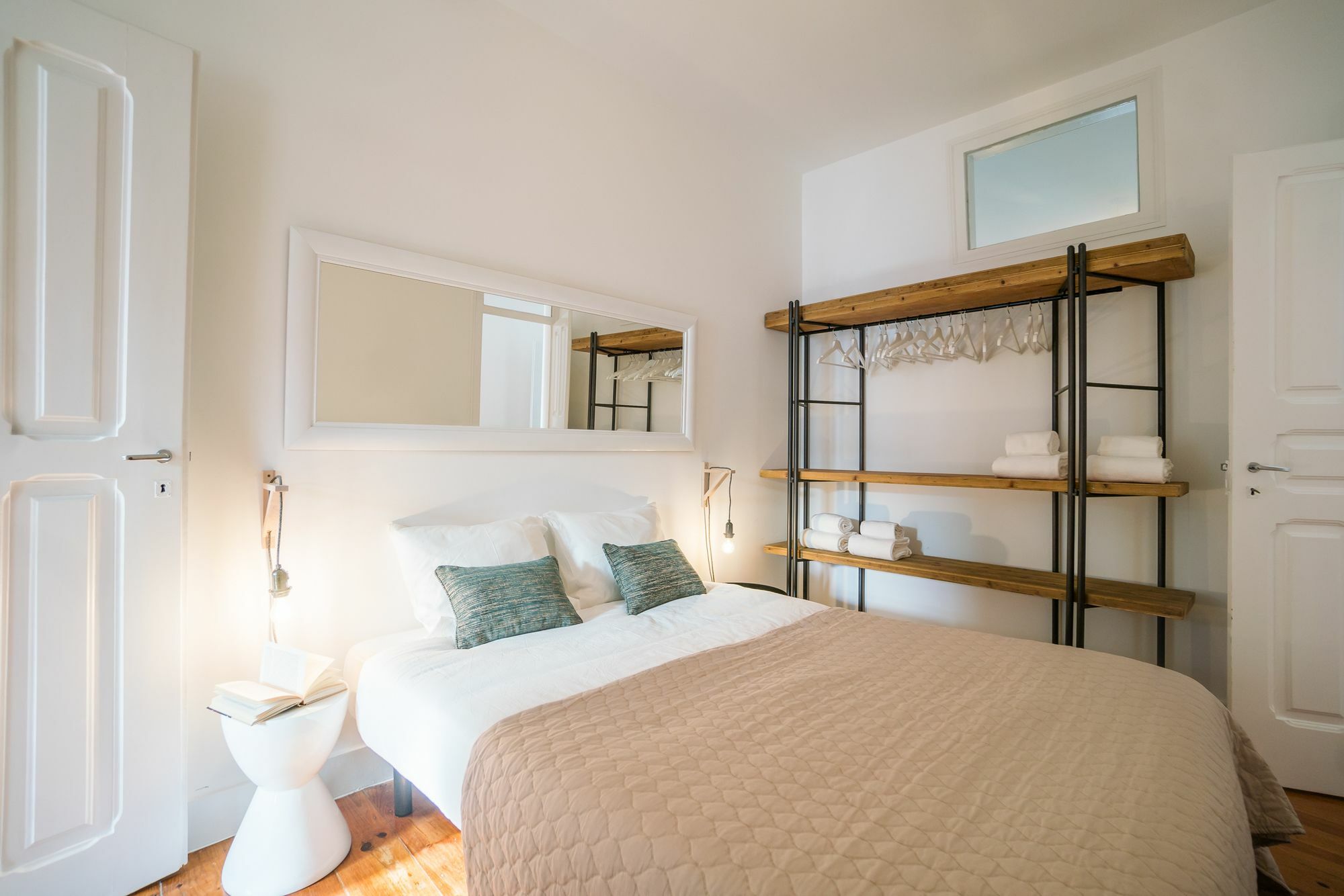 Art Apartment *