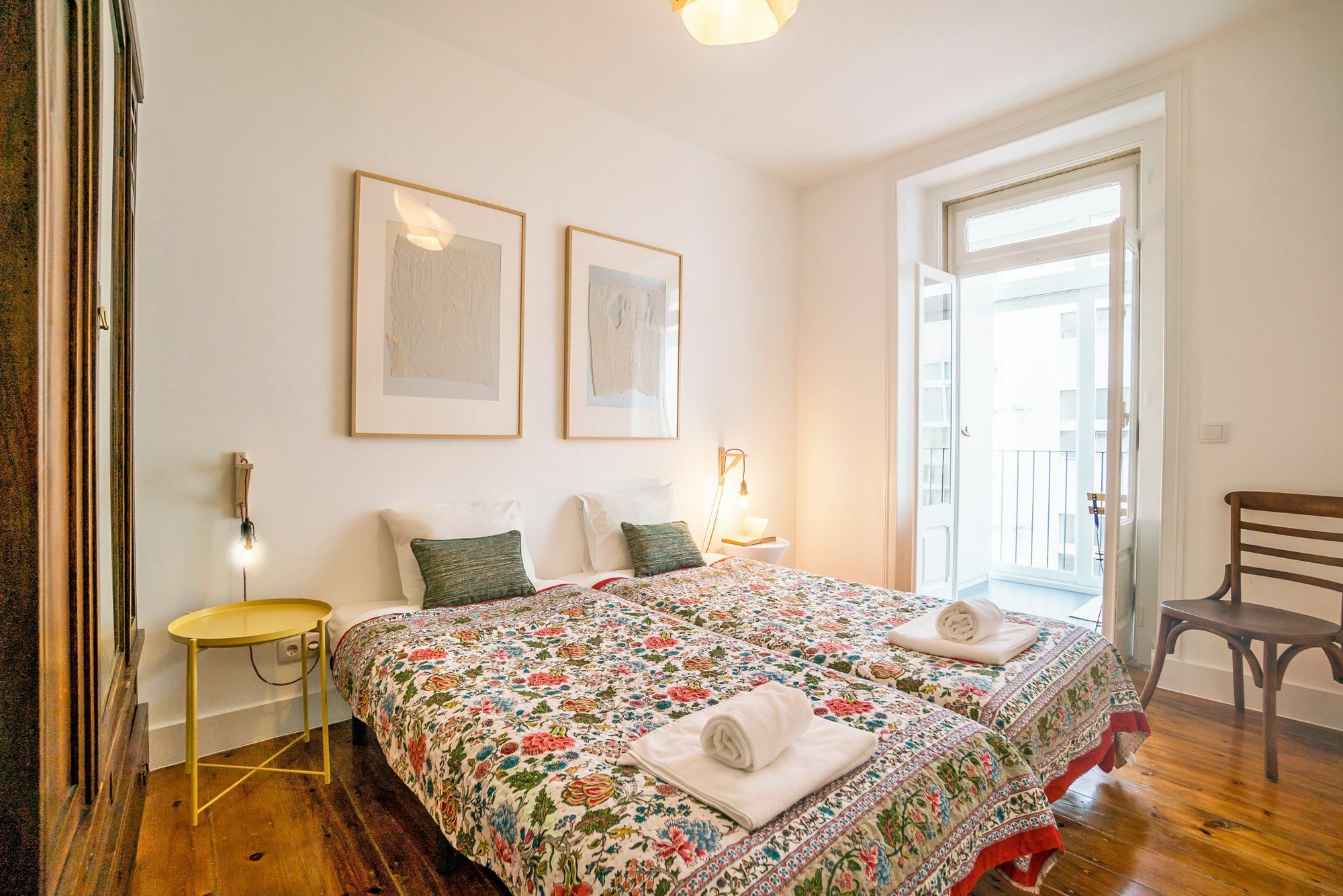 Art Apartment *